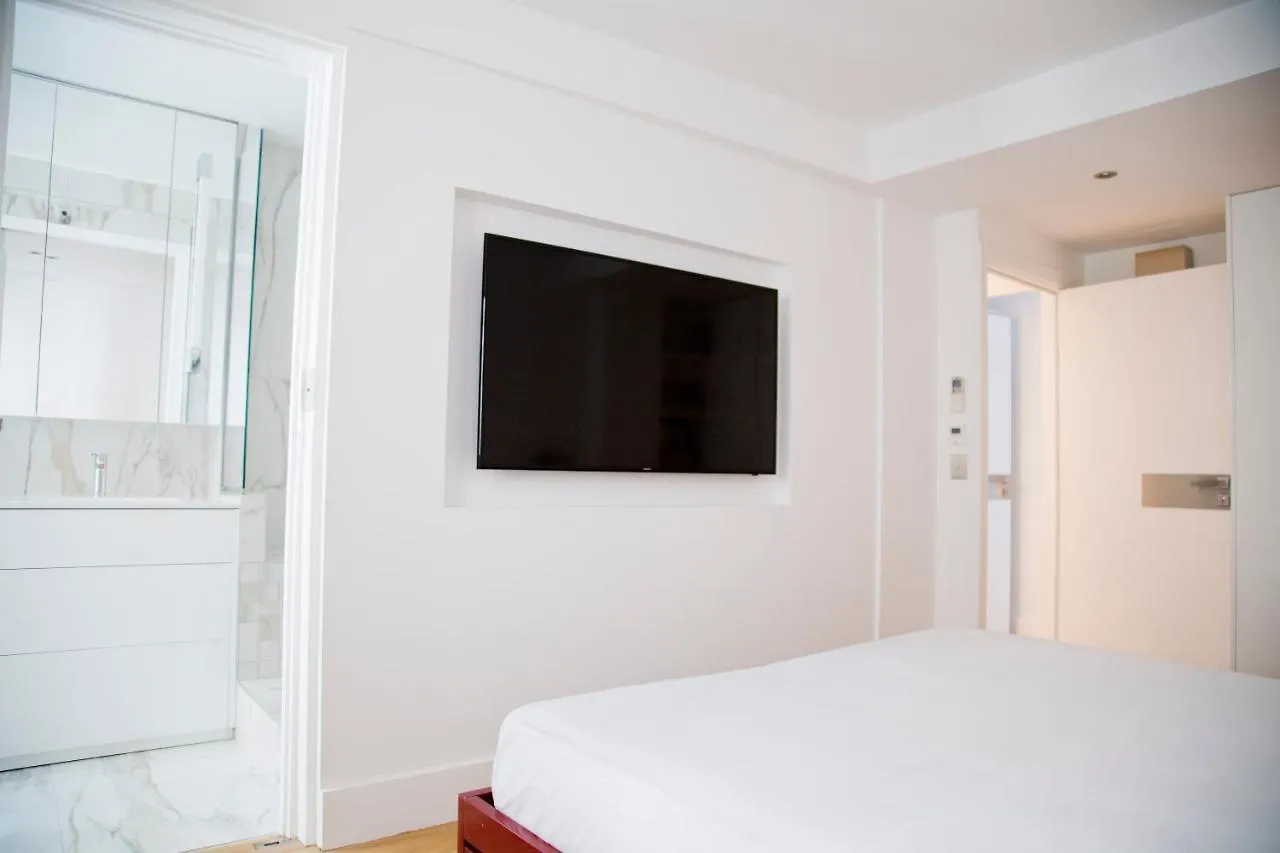 Tasty Luxury 3 Bedroom Full View Seine-notre Dame Apartman