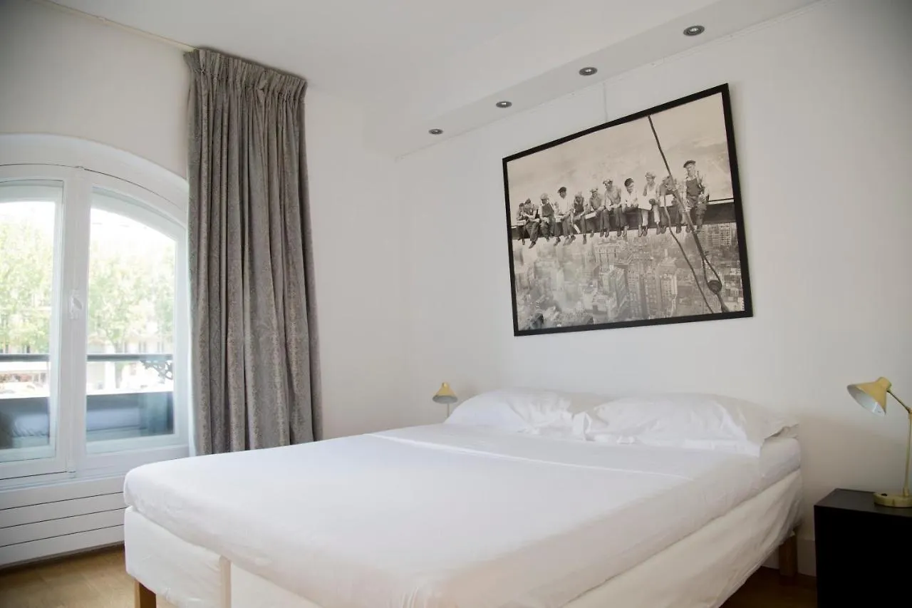 Tasty Luxury 3 Bedroom Full View Seine-notre Dame Párizs